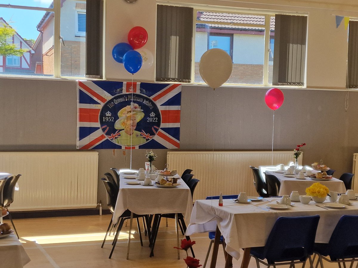 10thHamilton's tweet photo. Already for our wee jubilee afternoon tea @GirlguidingScot @girlguiding  #Jubilee #JubileeWeekend #girlguiding https://t.co/QrNvyBeGSr