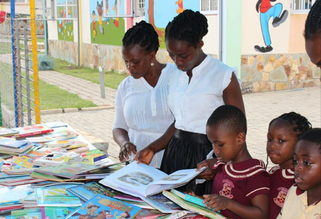 sellydzamz's tweet photo. Week 1
#Literacymonth #AspireEducationalComplex #June2022 #bookfair #GetCaughtReadingMonth
View full story hereππΏππΏππΏππΏ
https://t.co/hEUFpp4Lc9 https://t.co/ahjUUejmvz
