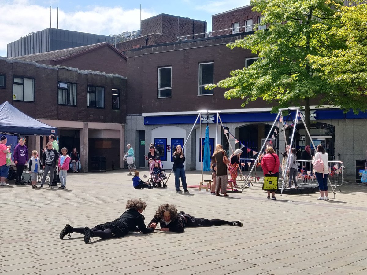 Told by an Idiot (@toldbyanidiot93) on Twitter photo Who has an arm wrestle in the middle of St Helenâs Church Square?!
Our Shakespeares do - thatâs who!
#killwill <a href="/wonderarts_nw/">Wonder Arts</a>
Thanks for having us St Helenâs, we had a blast! Who has an arm wrestle in the middle of St Helenâs Church Square?!
Our Shakespeares do - thatâs who!
#killwill <a href="/wonderarts_nw/">Wonder Arts</a>
Thanks for having us St Helenâs, we had a blast!