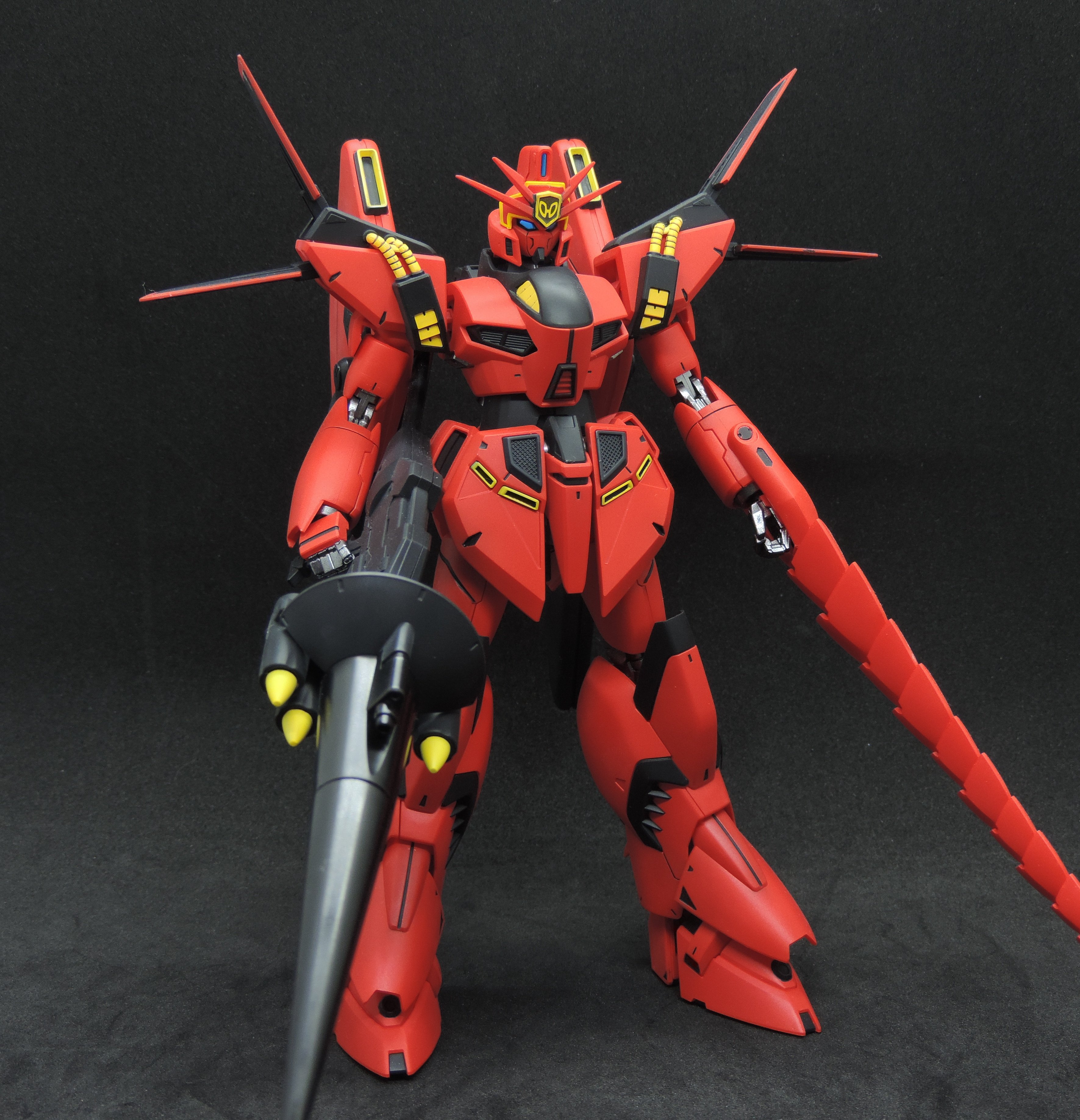 はるじおん 結構前に作ったre ビギナ ギナii 木星決戦仕様 成型色だと赤色が薄い気がしたので全塗装 スネークハンドもグネグネ動かせて楽しいね ガンプラ ガンプラの画像貼るとrtされると聞いて T Co 0hsk33fzki Twitter