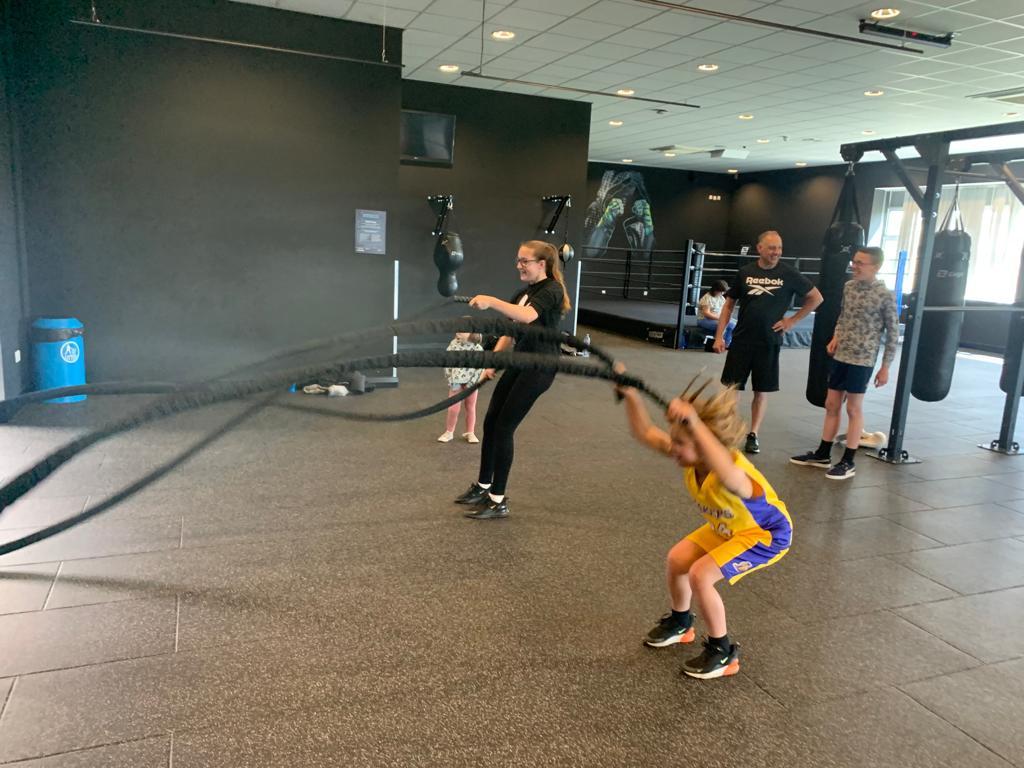 FlanP13's tweet photo. Great Juniors box clever session this morning at  @YourLiveWire Orford Jubilee
Lots of energy and fun😄👊
#getthemstartedearly
#boxing 
#transformingcommunities @England_Boxing @CheshirePCC @onestopstores @CSOAlexVass 
@hot2fry @SFDCoalition @ActiveCheshire https://t.co/bqIjAFWVH7