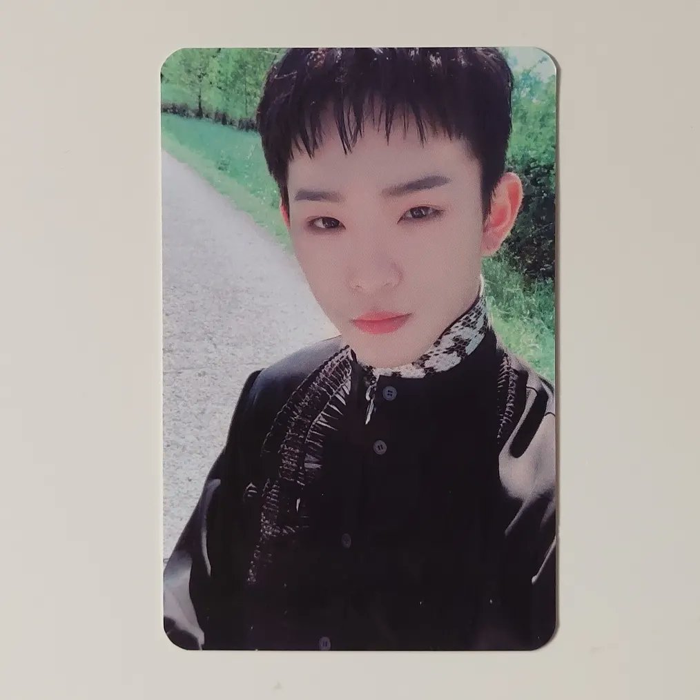 seungdays's tweet photo. wts / want to sell

oneus - raise us - leedo photocard (twilight version)
•£6
•ww shipping avaliable
•shipping not included https://t.co/Q7nkqJiWvm