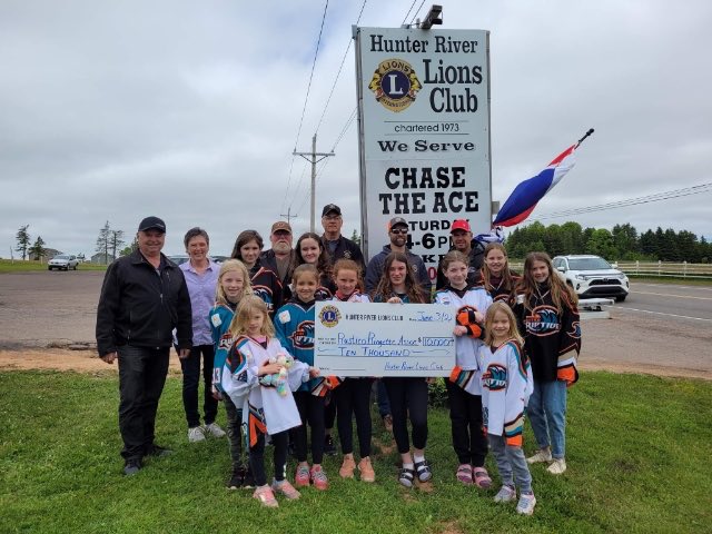 khmacneill's tweet photo. I’m blown away with this donation from the Hunter River Lions Club! They asked #RusticoRingette for help with Chase the Ace and we gladly answered the call, never imagining the reward for our efforts. It will be put to good use! Many many thanks!! https://t.co/he5szIWGYU