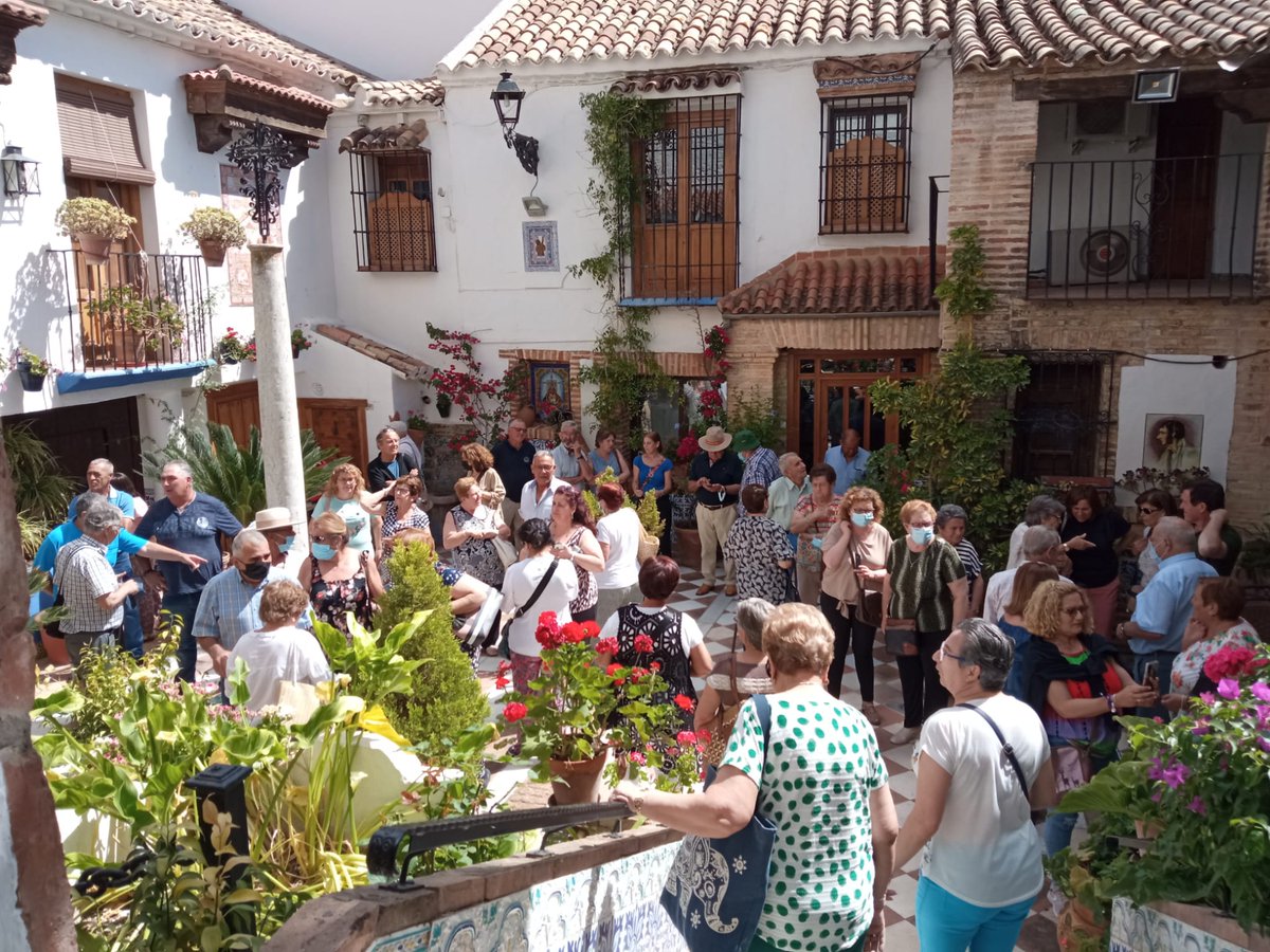 Visita esta mañana de un  grupo de amigos de la Parroquia de la Encarnación de Álora a #Alameda