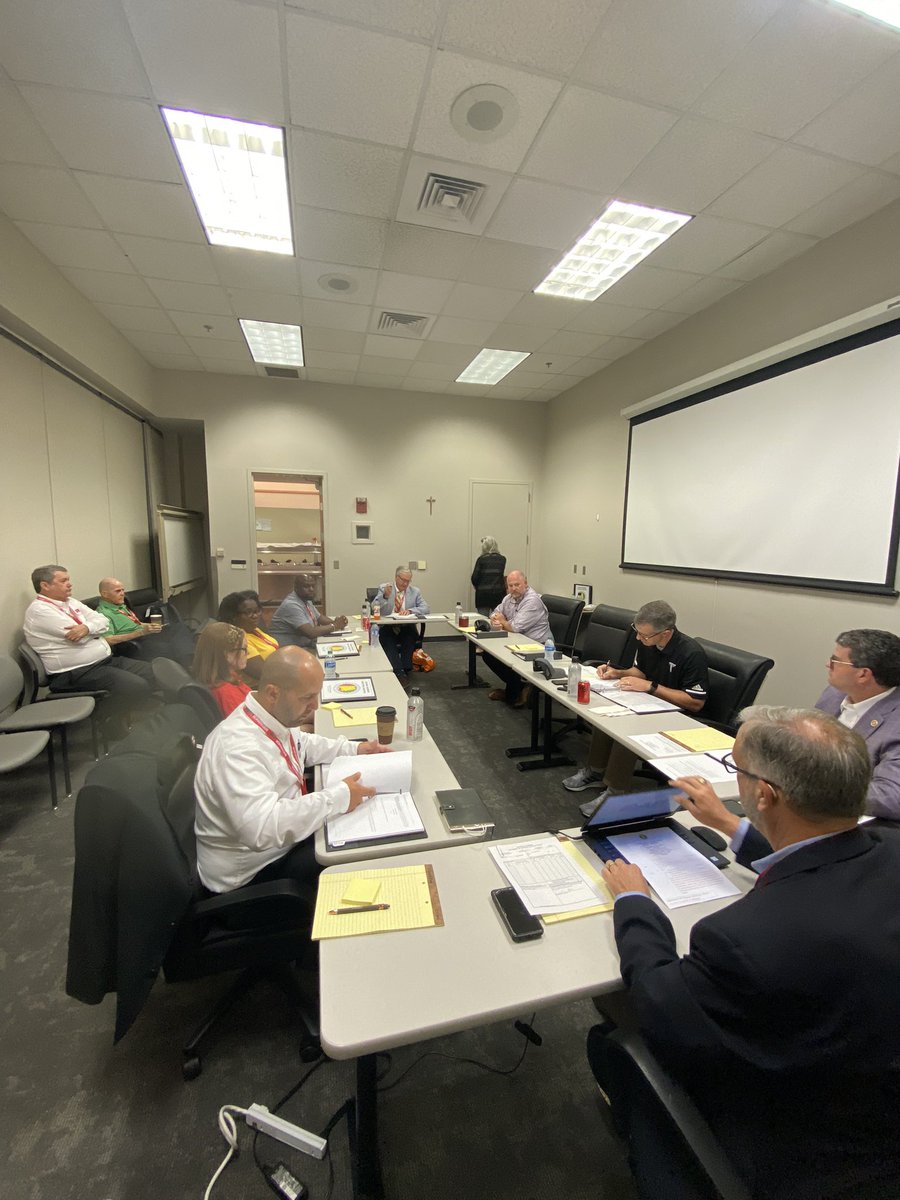 ALATA_Inc's tweet photo. Alabama Board of Athletic Trainers meeting this morning during #ALATACSMM22 https://t.co/kRxyuTMkwI