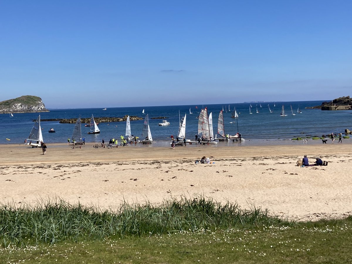 ELYC_NB's tweet photo. @RYAScotland @elcourier Great first day at @ELYC_NB regatta. Sunshine, flat sea and nice breeze👍 #NorthBerwick #EastLothian https://t.co/FonjkCUECm