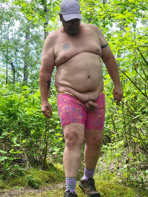 https://t.co/YJMmwuqQul rooster rock nude beach 
#michaelandsean #gaybears #gay #hugebooty #gaydaddydick
