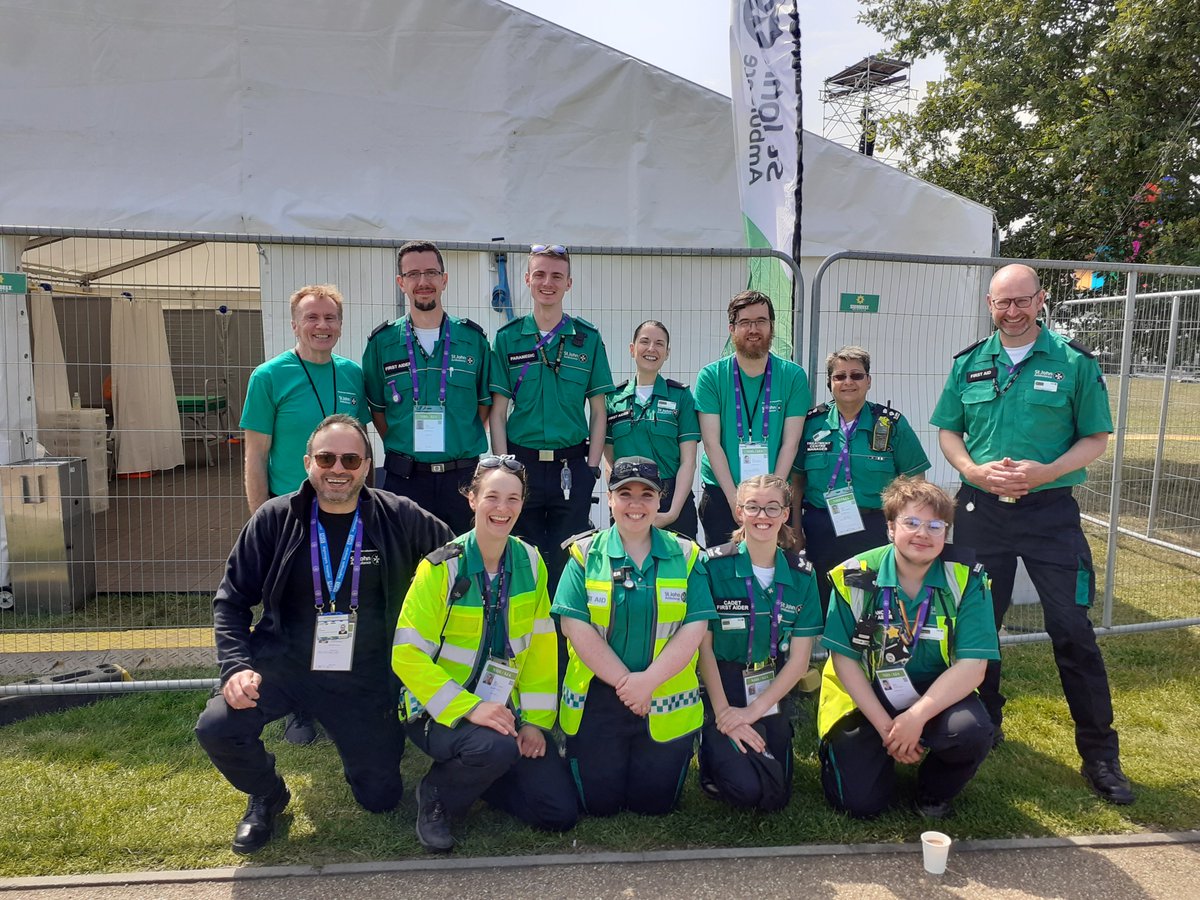 #stjohnpeople TC8.2 #PlatinumJubilee #HM70 the wonderful volunteers in Hyde Park @SJALondon_South <a href="/SJAVolunteering/">Volunteering Team</a>
