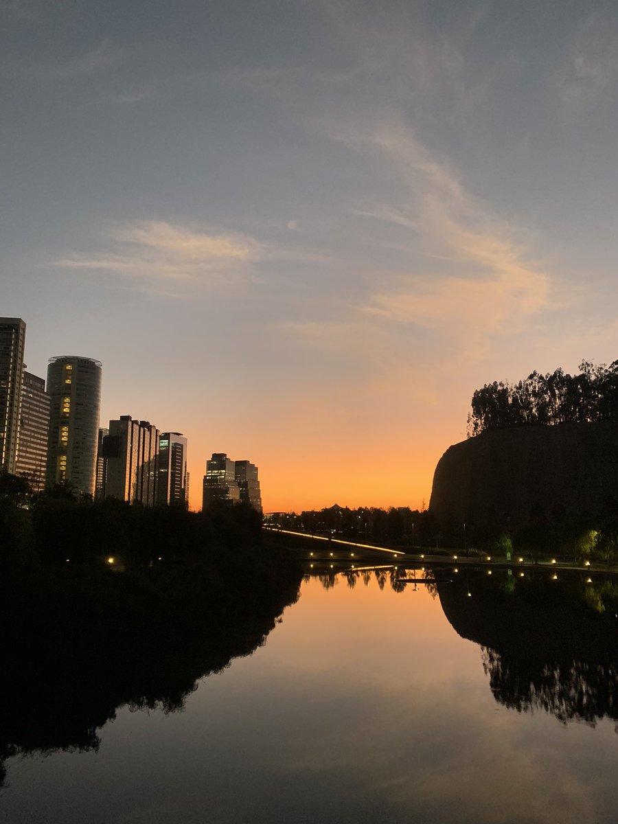 CapdevilaPili's tweet photo. Correr viendo el amanecer y a Venus, Marte y Jupiter 🫶🏼 https://t.co/pMpZWm3zjR