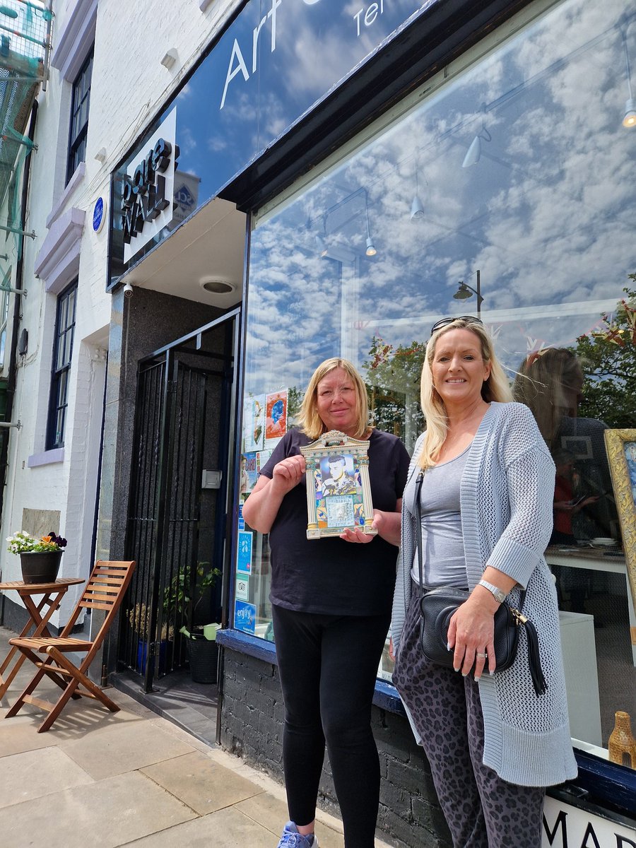 Barewall Art Gallery tweet media