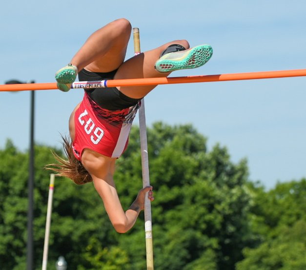 Selman and Trefzger on the pole vault <a href="/Perry_Pirates/">Perry Pirates</a> <a href="/GENEVACC/">Emily Long Geneva CC</a>