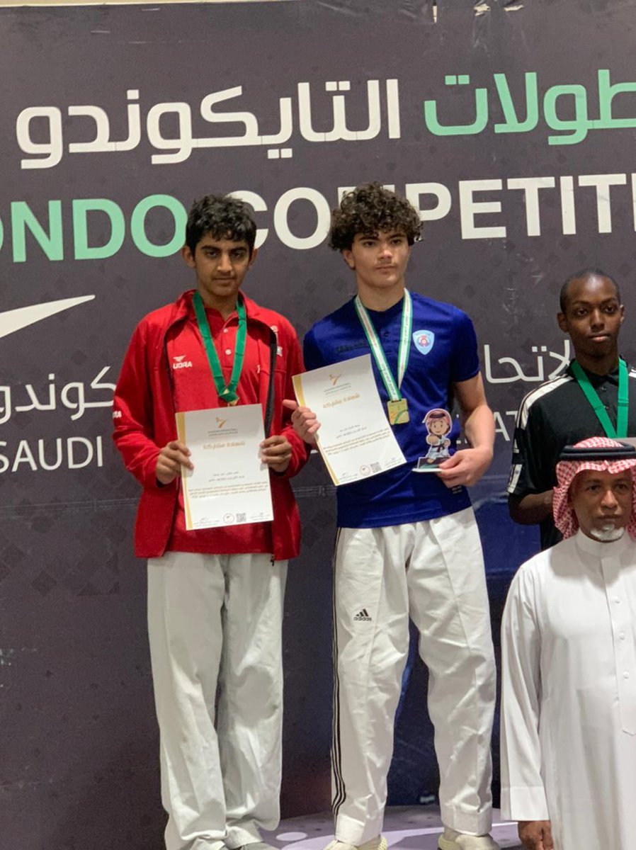يوسف الدباغ يحصد جميع الميداليات الذهبية للتايكواندو في موسم ١٤٤٣
في واحدة من أجمل ليلي الموسم حصد اللاعب يوسف الدباغ يوم أمس على ذهبية بطولة المملكة المفتوحة للتايكواندو والتي تعد من أقوى البطولات في الموسم 
شكرا يارب ، شكرا نادي أبها والذي يمثله اللاعب لاهتمامه و دعمه للبطل