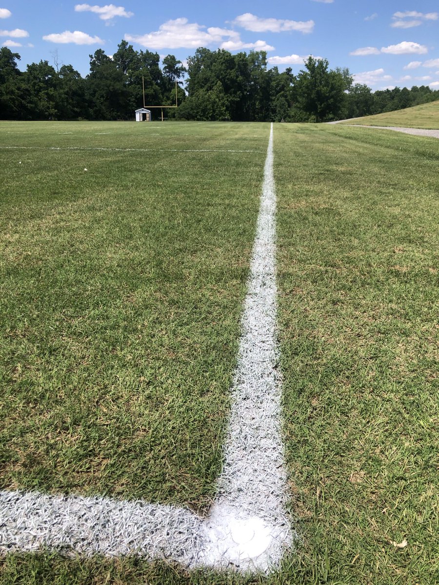 CoachBBradley's tweet photo. First line of the Summer ๐ ๐#PracticeField #CoachLife #NotaBeachPic @SptStrong
#SPTbrand #SPTstandard https://t.co/uuEsmkCTAO