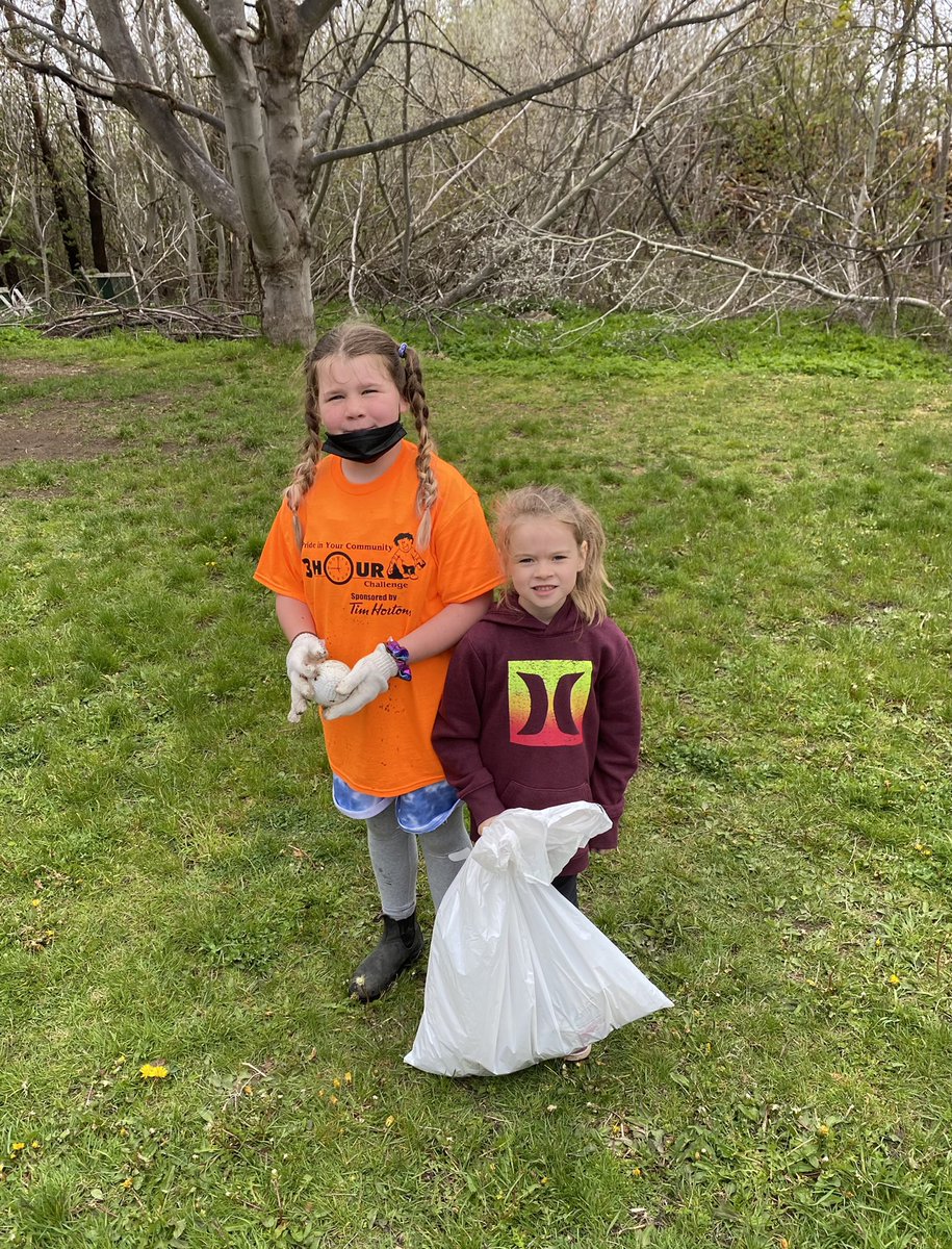 MusicallyKeri's tweet photo. Musically Inclined was very happy to once again be a sponsor of this year’s community clean-up for CBS! Here are some of our afterschool children taking part @TownofCBS #3hourchallenge https://t.co/zXDfKqMirC