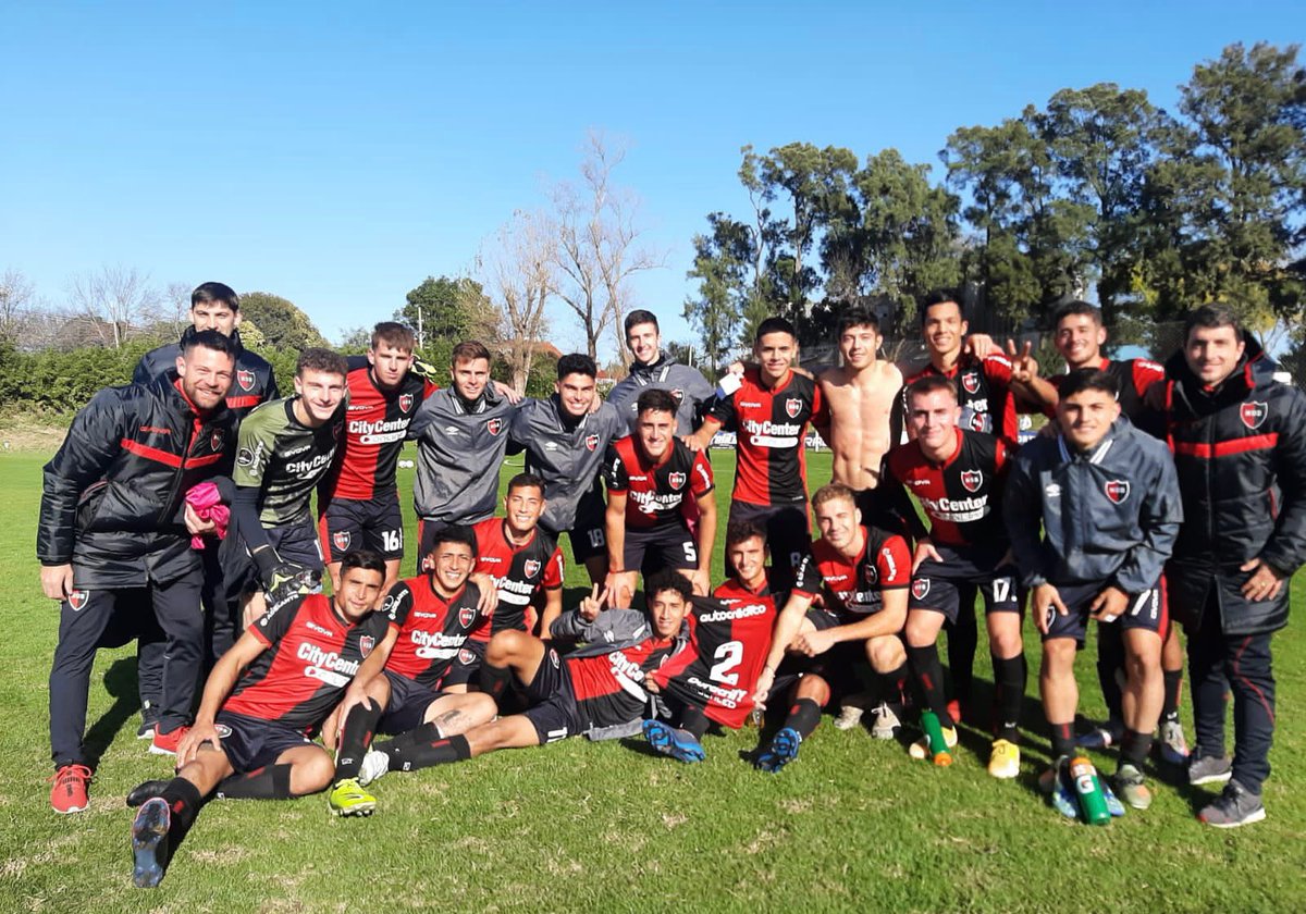 Gran triunfo de la cuarta en el clásico a domicilio en el inicio 👏🏼

📌 2-0 con goles de Sotelo y Contrera

⚽️ La séptima igualó 1-1 en casa con gol de Silvetti.

☑️ <a href="/NewellsJuvenil/">Newell's Juveniles</a>