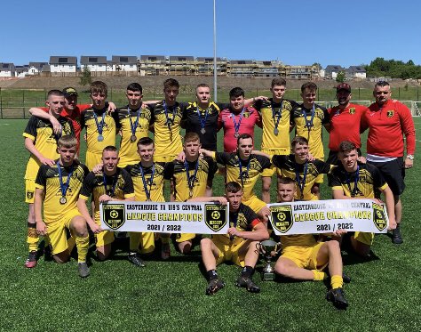 EasterhouseFA's tweet photo. Congratulations to ou @EFAU19s lifting the u19s league trophy today. 

Great effort to go the full season undefeated in any league &amp; the players &amp; coaches hard work over the year shown at the end

Well done &amp; a 1st trophy for our academy that we hope there will be more in future. https://t.co/bsirMAU1v7