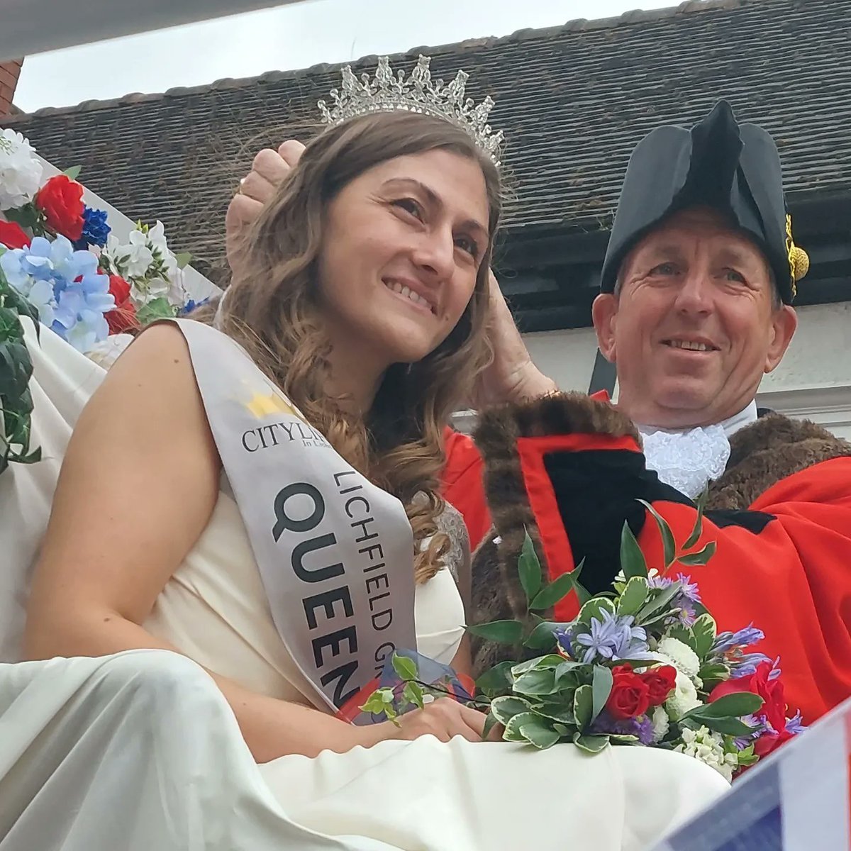Great turnout for <a href="/LichfieldBower/">Lichfield Bower</a> procession this morning, despite the chilly weather!