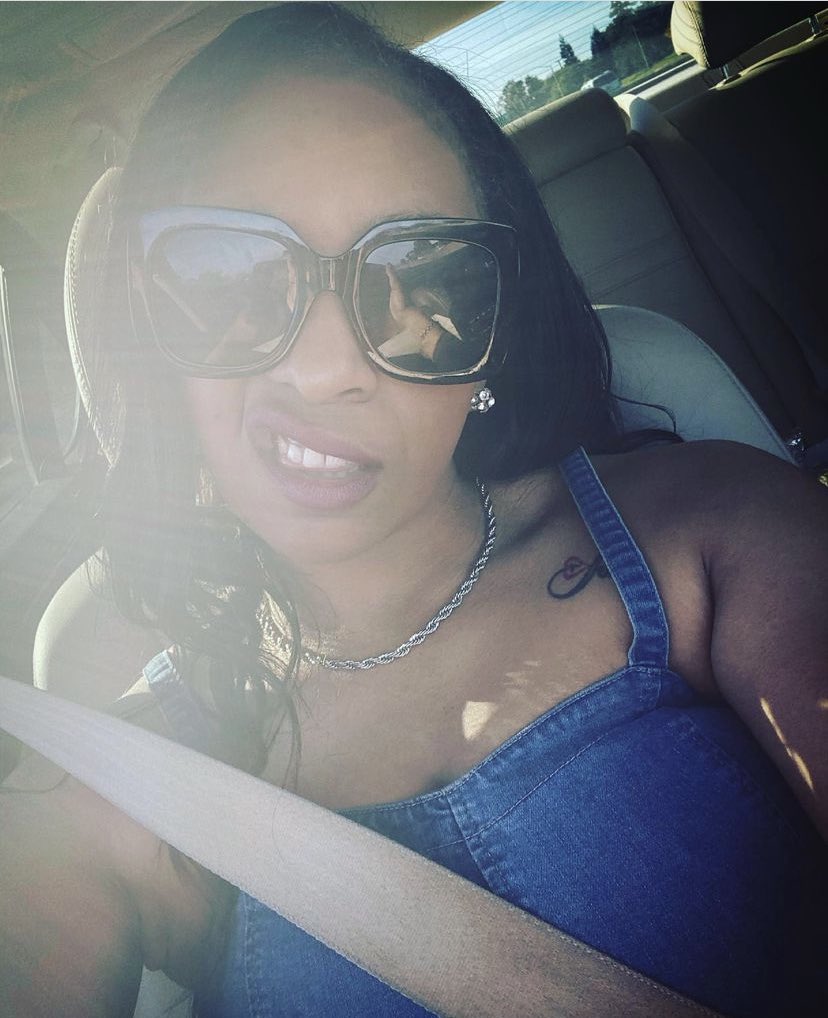 MissKween's tweet photo. Bay Area girls are just different #ThizzFace 🤟🏽😜 https://t.co/4YZBjWNbxj
