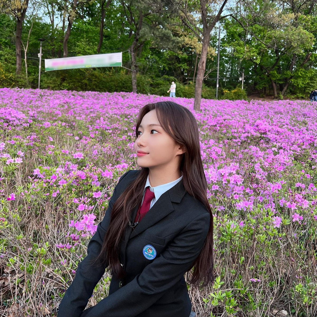 youngeunbbl's tweet photo. 🦊💬[220604]
11:27pm kst

: pictures that my chuu unnie took
: +📸
: +📸
: +📸 https://t.co/3c21QM769i
