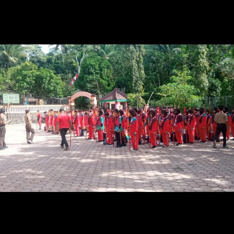 tvamperowa's tweet photo. [04/06/2022] Perkemahan Satu Hari (PERSARI) Gugus Depan 10.103 - 10.104 Pangkalan SMPN 2 Watulimo.

#persari
#smpn2watulimo
#amperowa https://t.co/FURmzBLCt0