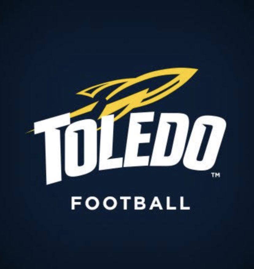 axel_newell's tweet photo. So thankful and blessed to receive my first Scholarship offer. Thank you to the Toledo coaching staff! Camp was great, excited to keep building relationships! @ToledoQBs @RickyCiccone @Coach_Staten @CoachCandle https://t.co/b8up4h34Yg