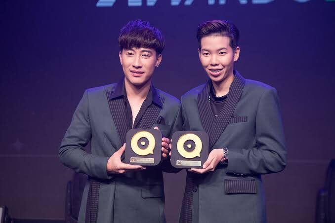 MommyMay_CNP's tweet photo. มาสู้กันที่แบบนี้ดีกว่าค่ะคุณพี่ ~ ในขณะที่คนที่คุณวิจารณ์ มีรางวัลให้รับกันทุกปี พพบก กับ นป เค้าเดินมาไกลมาก เพราะความสามารถของเค้าเองและการสนับสนุนอย่างดีของ ฟค

สู้แบบนี้มันถึงจะสมศักดิ์ศรีค่ะ สู้หน่อย
ขอให้โชคดีในการทำงานบนวงการนี้ ด้อม นป จะจำชื่อนี้ให้ขึ้นใจ #แบนgymandswim https://t.co/061gMQf49E