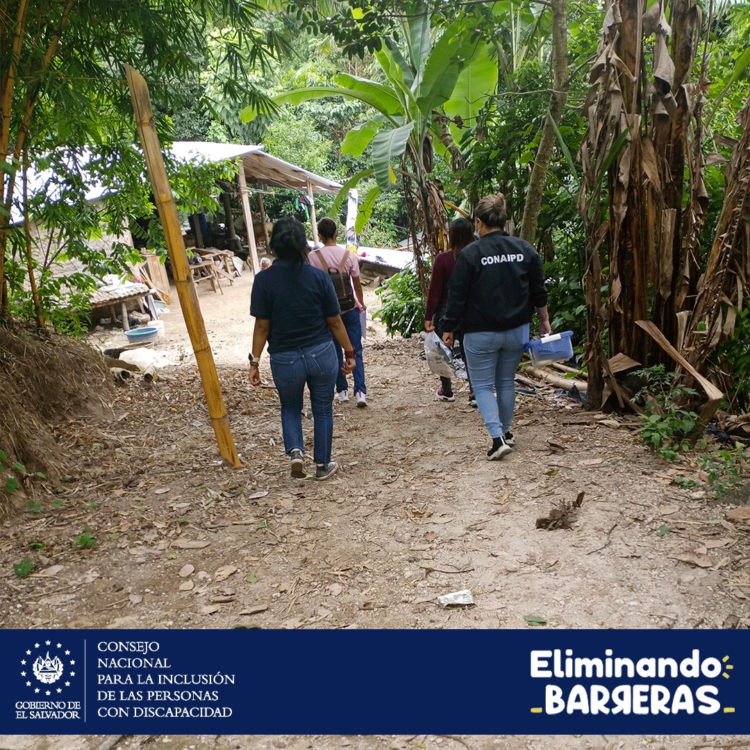 CONAIPD's tweet photo. La verificación de casos para identificar las necesidades de las personas con discapacidad, forma parte de las acciones que el @CONAIPD está desarrollando a través de la estrategia territorial en el Municipio de Santo Tomás, departamento de San Salvador.
#EliminandoBarreras https://t.co/rmoTzXKSMV