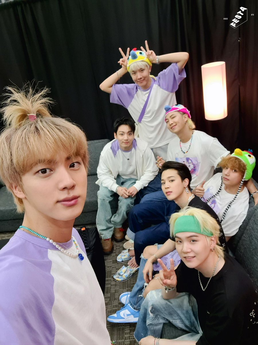 Tink24816's tweet image. Anyone else going to need a new hard drive just for all the new BTS content? 😂😂💜💜💜 #bts #PROOF_BTS #needmorestorage