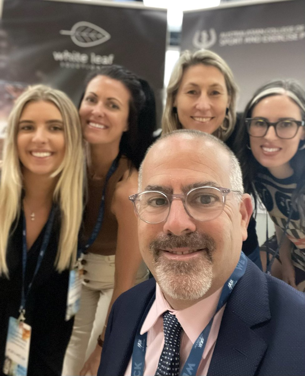 DrKonin's tweet image. That momemt when you spend time with the best sports medicine online education experts @WLSolutionsLtd @thesemacademy in Lyon France @footballmed #isoK22 @FIU_AT drjeffkonin.com