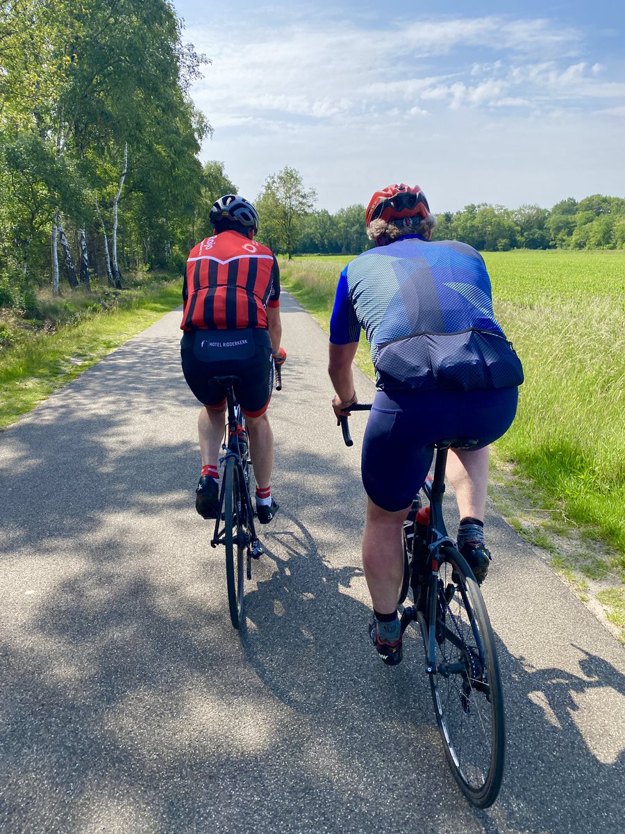 De <a href="/TdRClassic/">TheodeRooijClassic</a> 2022. Helaas zonder <a href="/TheodeRooij/">Theo de Rooij</a> zelf maar met <a href="/Sterrenfietsen/">Sterrenfietsen</a> (en extra km’s 😅) . ☀️🚲😎 

#TheoDeRooijClassic #Sterrenfietsen #Twente