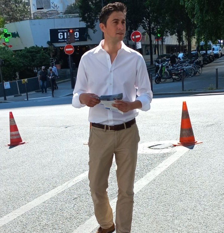 Ce matin au marché Auriole, à huit jours du 1er tour. 💪🌿
#Reconquete #legislatives #circo7509 #paris13