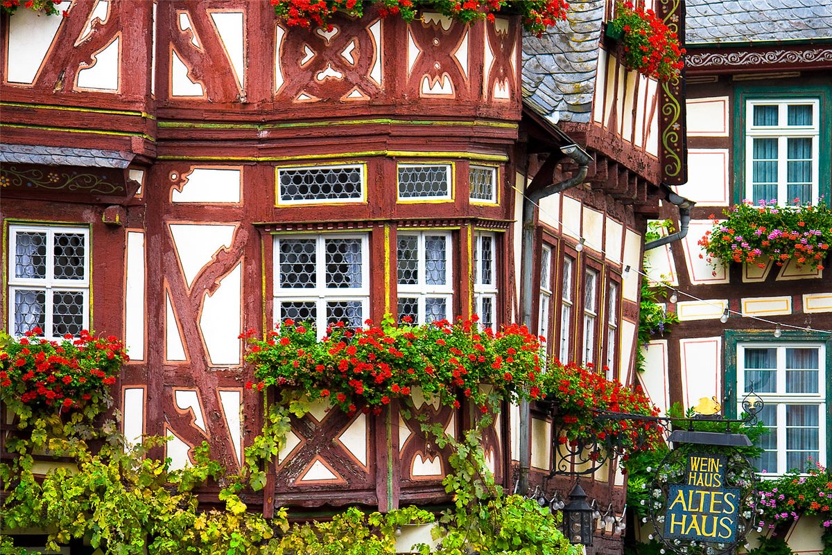 Architecture of Bacharach, Rhineland-Palatinate, Germany, World Heritage Site

#RLPerleben <a href="/GermanyTourism/">GermanyTourism</a> #Mittelrheintal