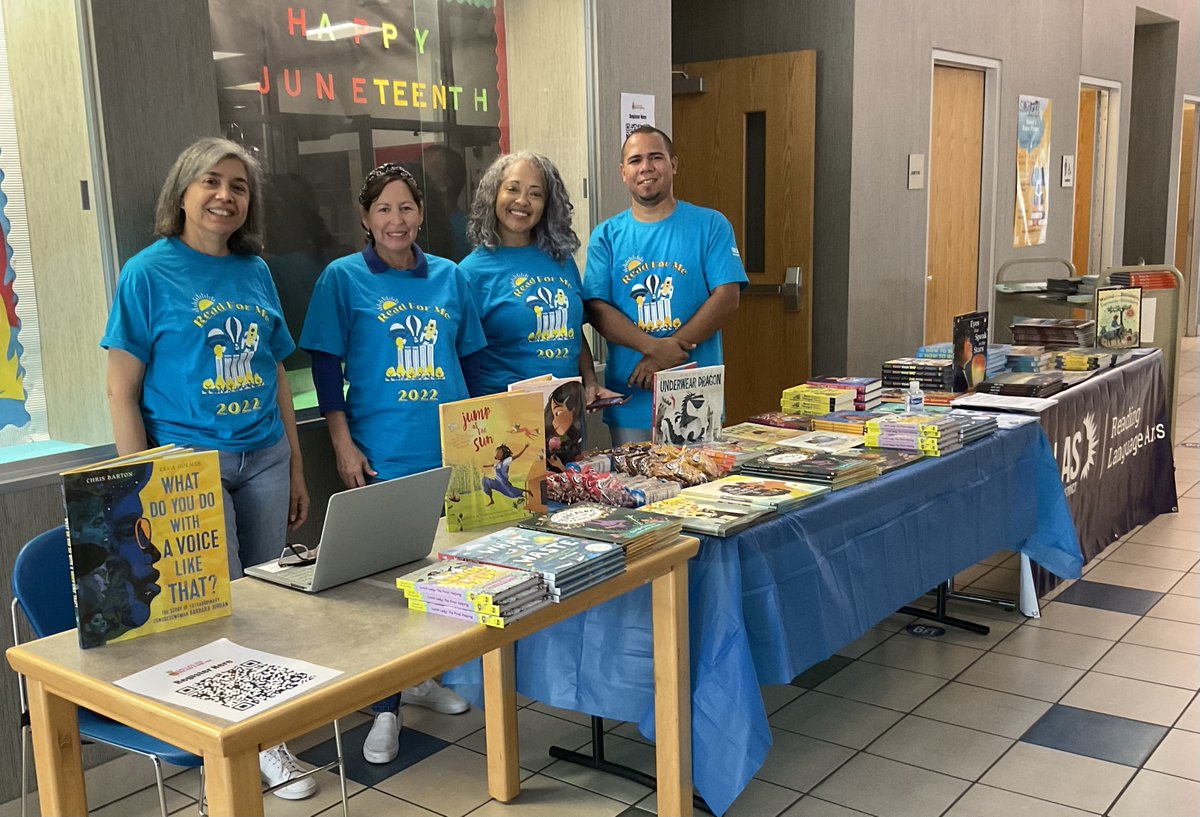 TabathaRobb1's tweet photo. #ReadforMe2022 join us @dallaslibrary Arcadia Park branch for the Mayor’s Summer Reading Program!  @DISD_Libraries @DallasReads https://t.co/KmwQlrNe6I