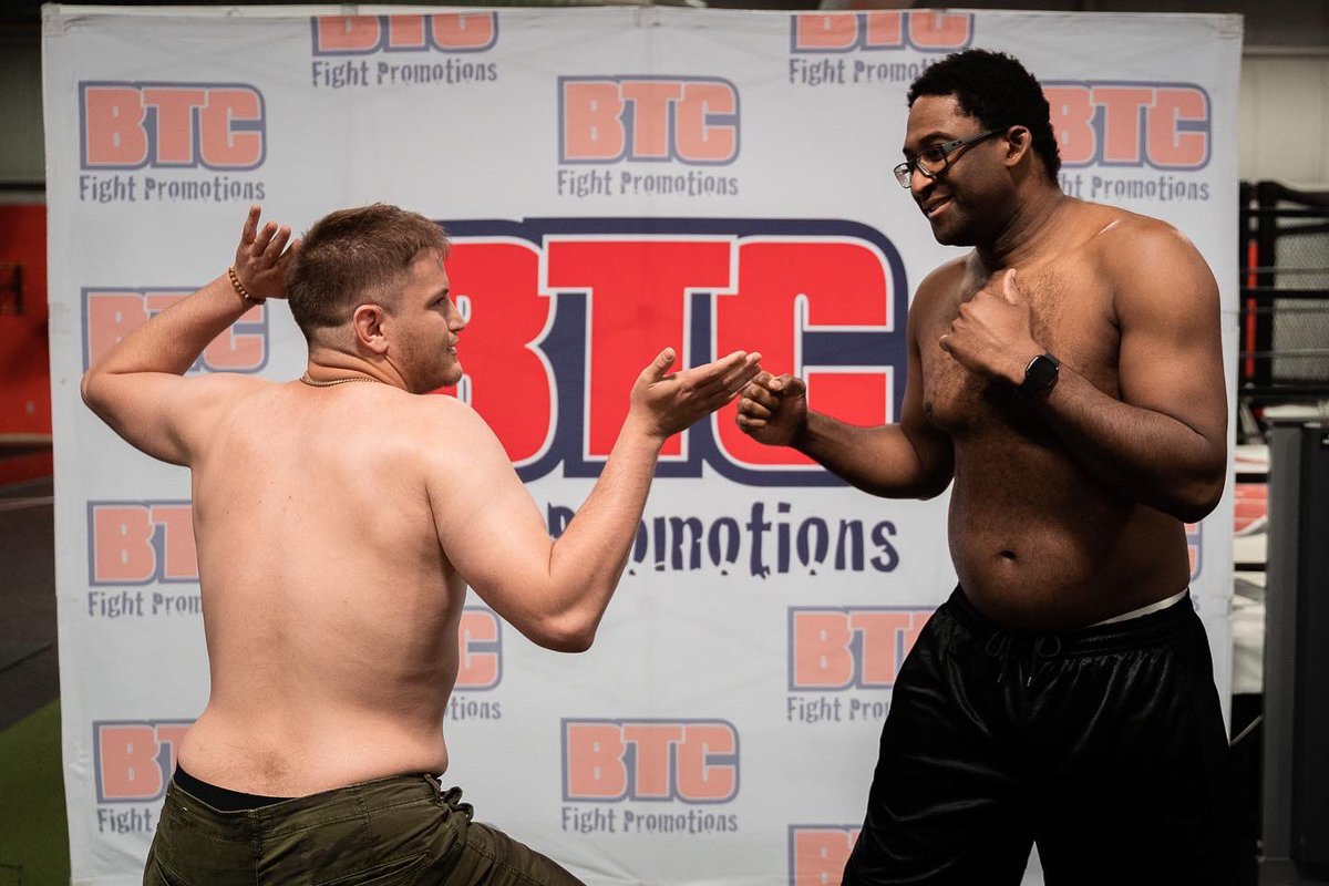 BTCFight's tweet photo. BTC 15 Weigh In Pics (2/2) https://t.co/BDWJWn04cQ