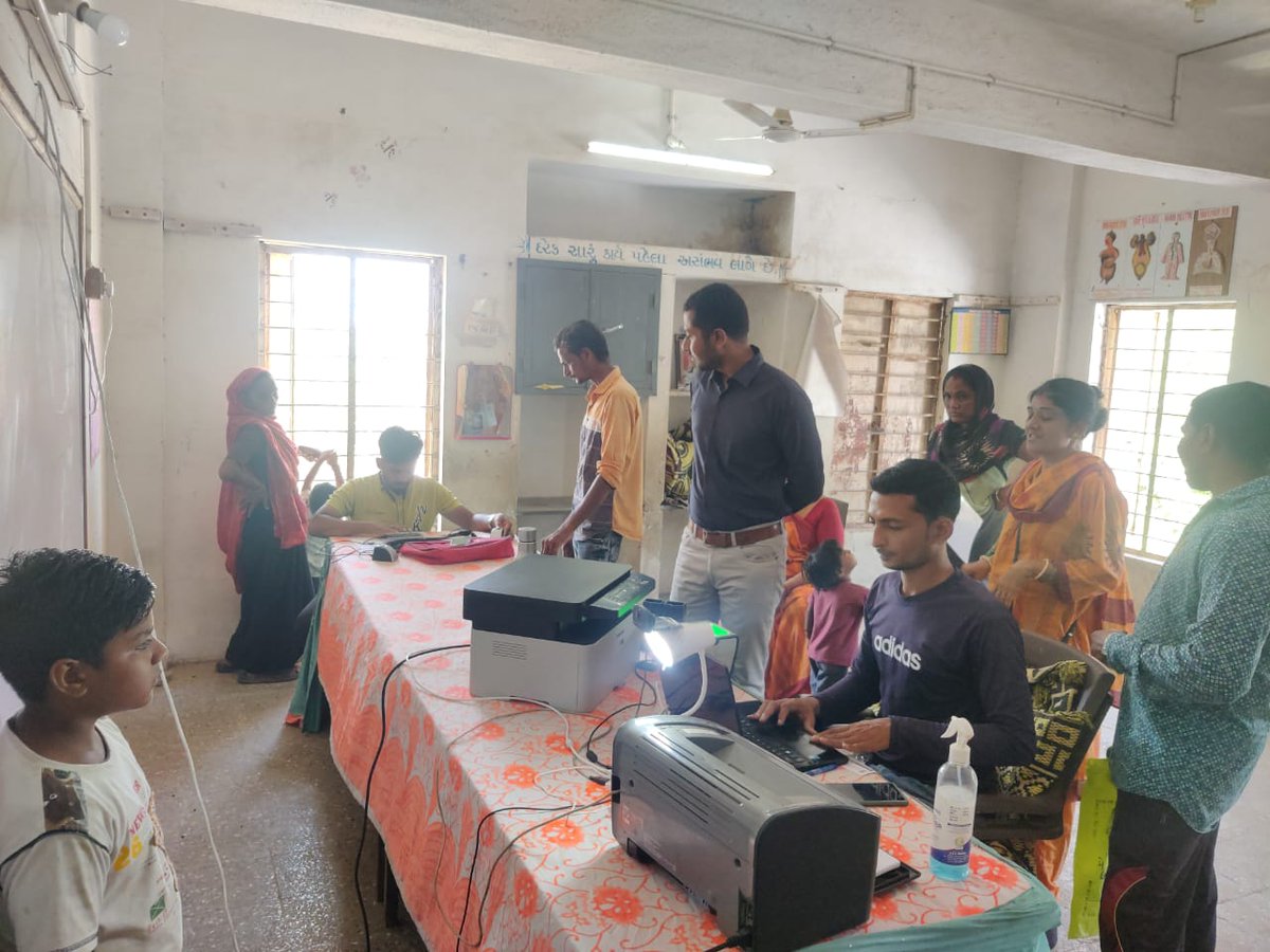 MamlatdarUna's tweet photo. સેવાસેતુ કાર્યક્રમ

ગામ:ખજૂદ્રા
@sdmuna123
@collectorgirsom https://t.co/kNuBwNBv0c