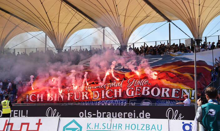 ultras_ger's tweet photo. Commando Donnerschwee, Entourage Ultras • @vfboldenburg #VfBBFC https://t.co/HFa32c1hhj