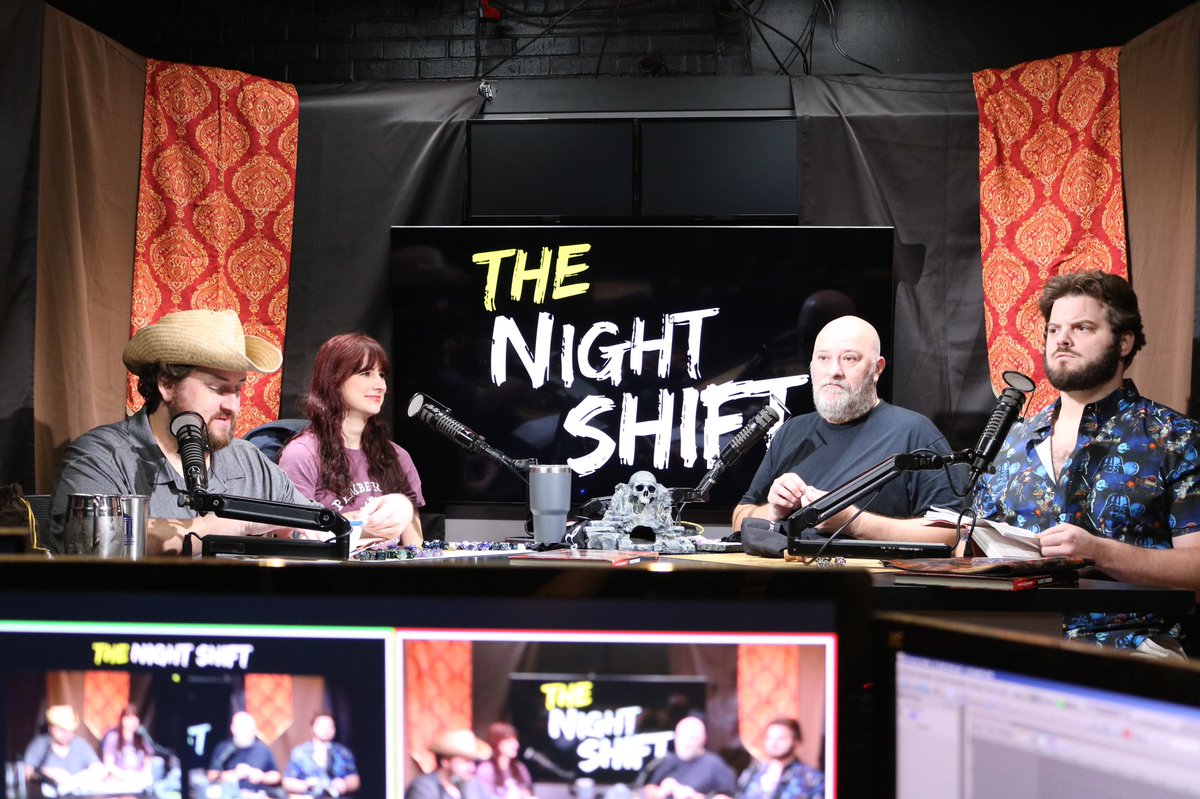 Our #dungeonsanddragons #podcast and #youtube show, <a href="/NightShiftRPG/">The Night Shift - D&D Podcast</a>, is presenting on a panel today at 3:15 at <a href="/ALComicCon/">Alabama Comic Con</a> in #bham. Tag somebody in #birmingham! #dandd #dnd #comiccon #alabamacomiccon <a href="/TBob53/">T-Bob Hebert</a> <a href="/LindseyDuga/">Lindsey Duga</a> <a href="/Shotdown1027/">Trent Hill</a> <a href="/Chuck_P2372/">Charles Pierce</a> <a href="/JaysOfOurLives1/">Jay Parker</a>