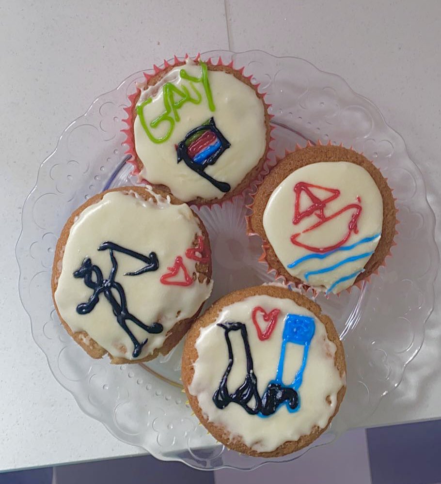 ___rubee's tweet image. You bake fine things well 🏳️‍🌈🏴‍☠️#ofmd #OurFlagMeansDeath #ourflagmeansdeathfanart