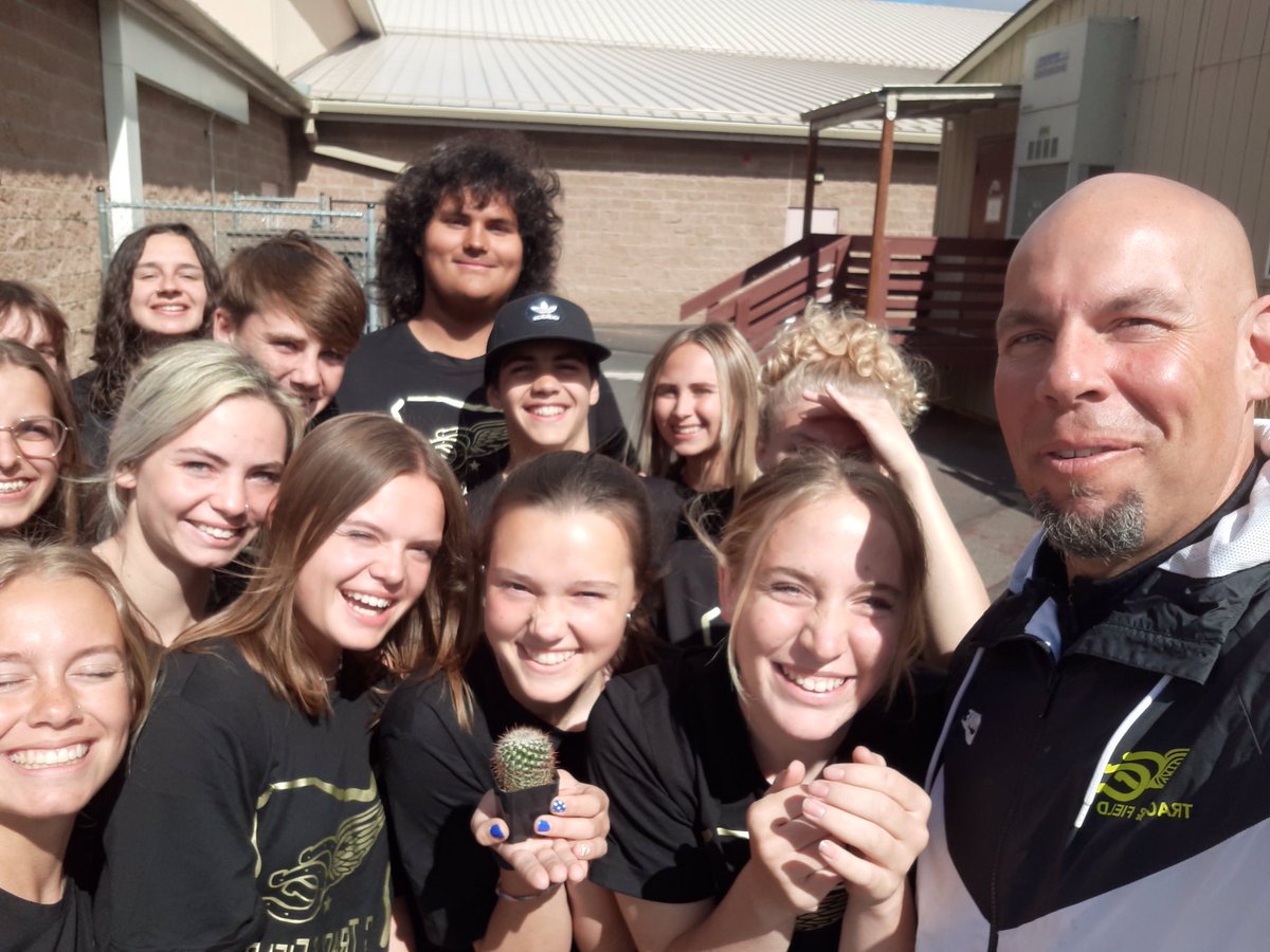 CCTrackandField's tweet image. Let introduce you to the Back to back IMC district champions from Prineville Oregon….home of the Cowgirls…..amazing team battle through injuries and finally believed in the process