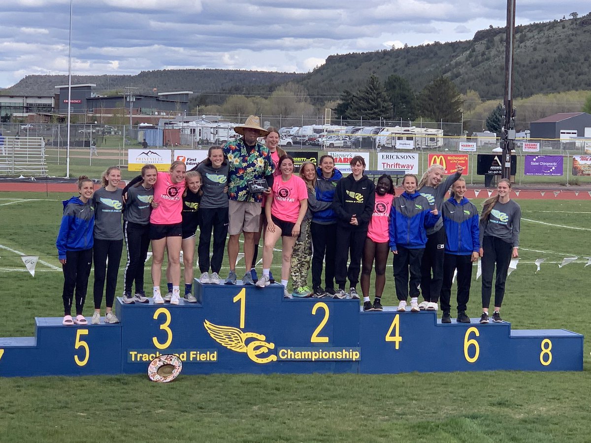 CCTrackandField's tweet image. Let introduce you to the Back to back IMC district champions from Prineville Oregon….home of the Cowgirls…..amazing team battle through injuries and finally believed in the process