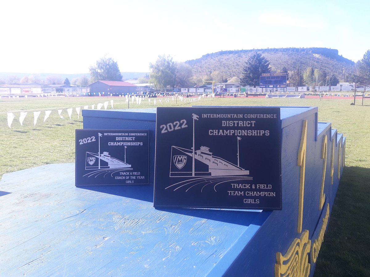 CCTrackandField's tweet image. Let introduce you to the Back to back IMC district champions from Prineville Oregon….home of the Cowgirls…..amazing team battle through injuries and finally believed in the process