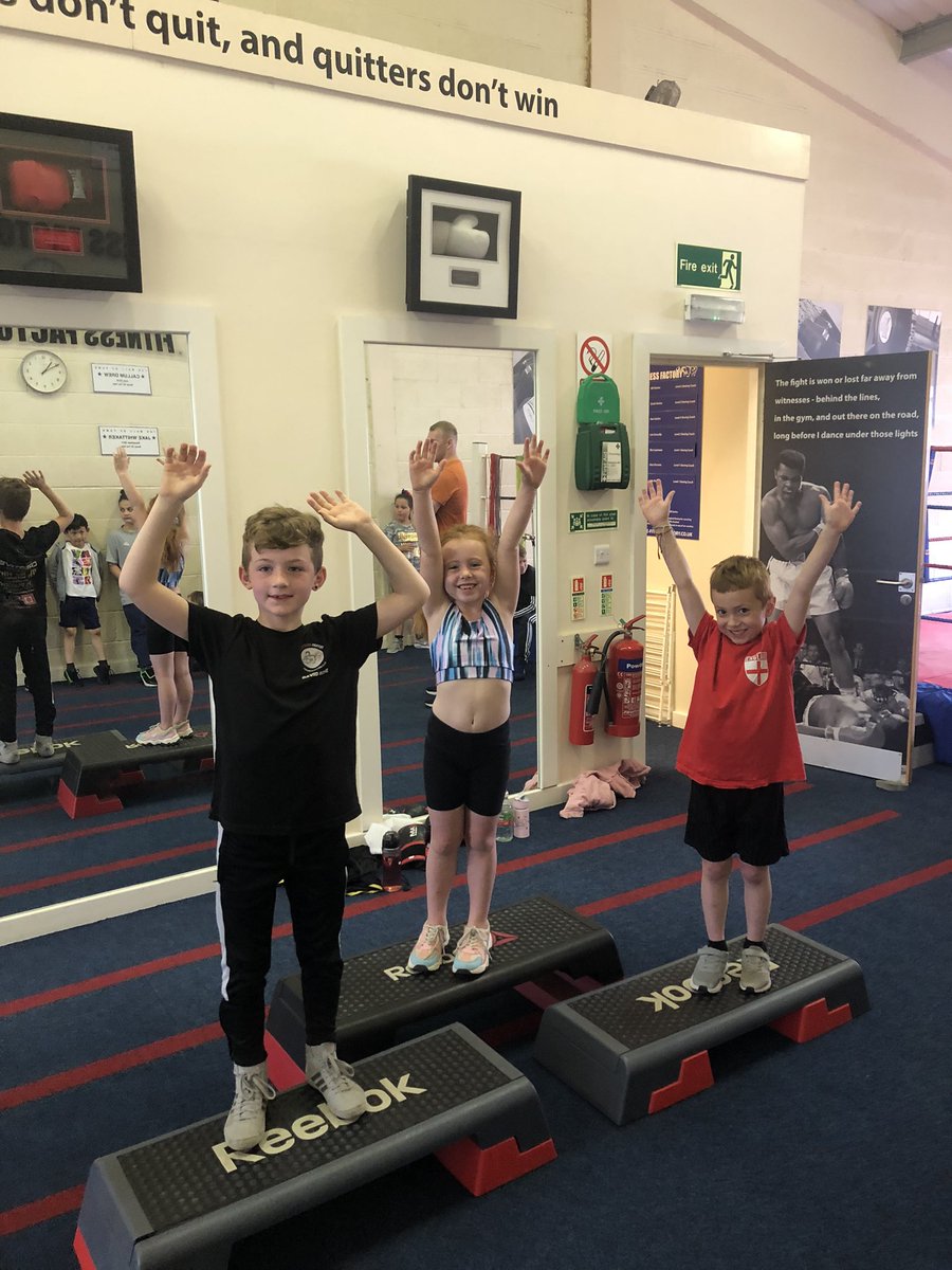 FitFactoryAbc's tweet photo. Hang Tough today in the gym for the little ones, 1 min 48 seconds for the winner Nancy, 2nd David &amp; 3rd was Ralph  👊🏻💥👊🏻 https://t.co/goiY987IPW