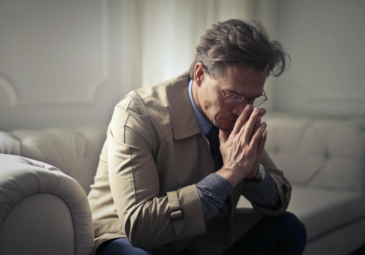 ExpertsKidney's tweet image. Frustration, headaches, and dips in mood are perfectly normal for the first several days after quitting smoking. It&apos;s important that you have the support of loved ones, counselors, and healthcare providers. 
#lifeafterquitting #buildsupport #thekidneyexperts #TKE