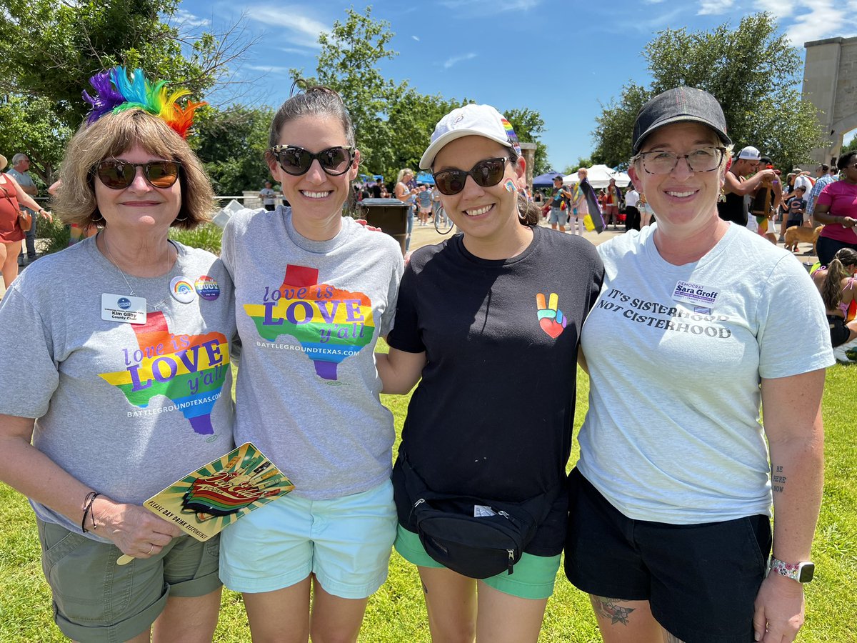 AnnaForLISD's tweet photo. Love is love is love is love!
Happy Pride Month, y’all!
#PrideMonth #RRPride https://t.co/TubhtavWaI