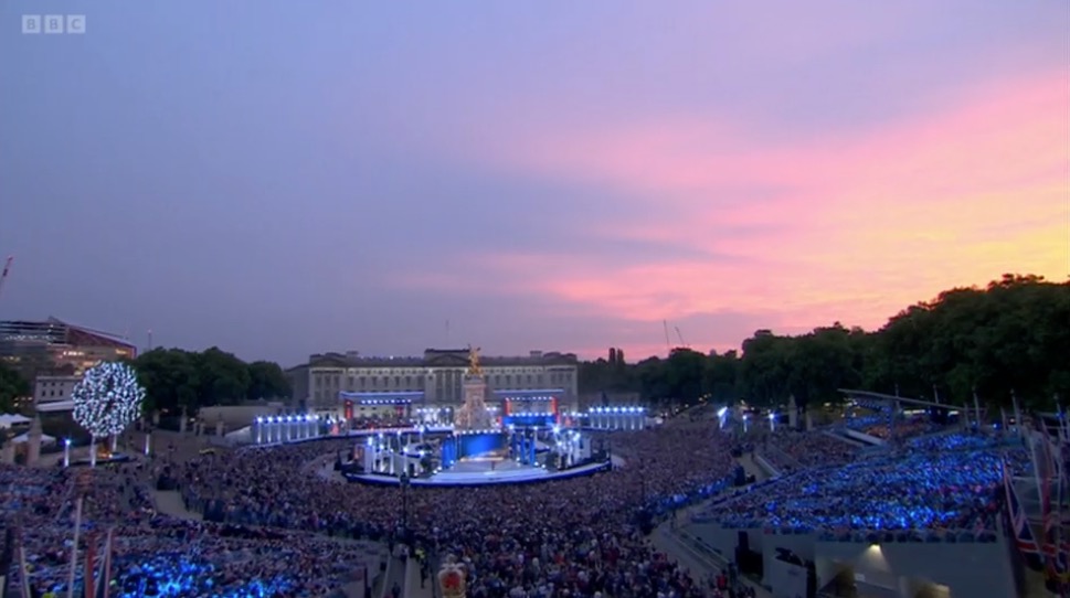 Sabrina Barr tweet media