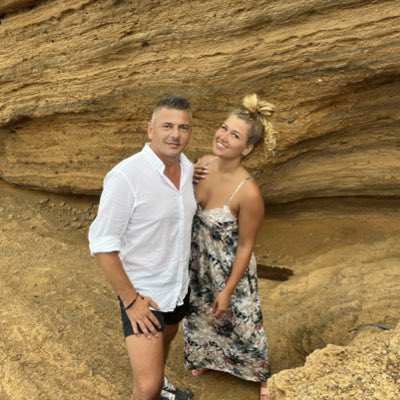 Daniel and Sophie on Twitter: "#NewProfilePic https://t.co/1s6qowgS3M