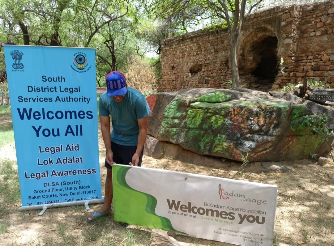 EAagey's tweet photo. आज #EK_Kadam_Aage केसाथ‌ Sh.AmitTanwar Superintendent of SouthDistrictLegalServices AuthoritySaketने विश्व पर्यावरण सप्ताहके अंतर्गतआज महरौलीवार्ड नं•7के पार्कमेंजामुन,पिलखन,कैलेंडुला,गुड़हलके वृक्षलगाए.उनको संरक्षित करनेका भी प्रणलिया #cleanDelhi_green_delhi
हैप्पी🌍पर्यावरण डे https://t.co/OJX9IXmuDZ