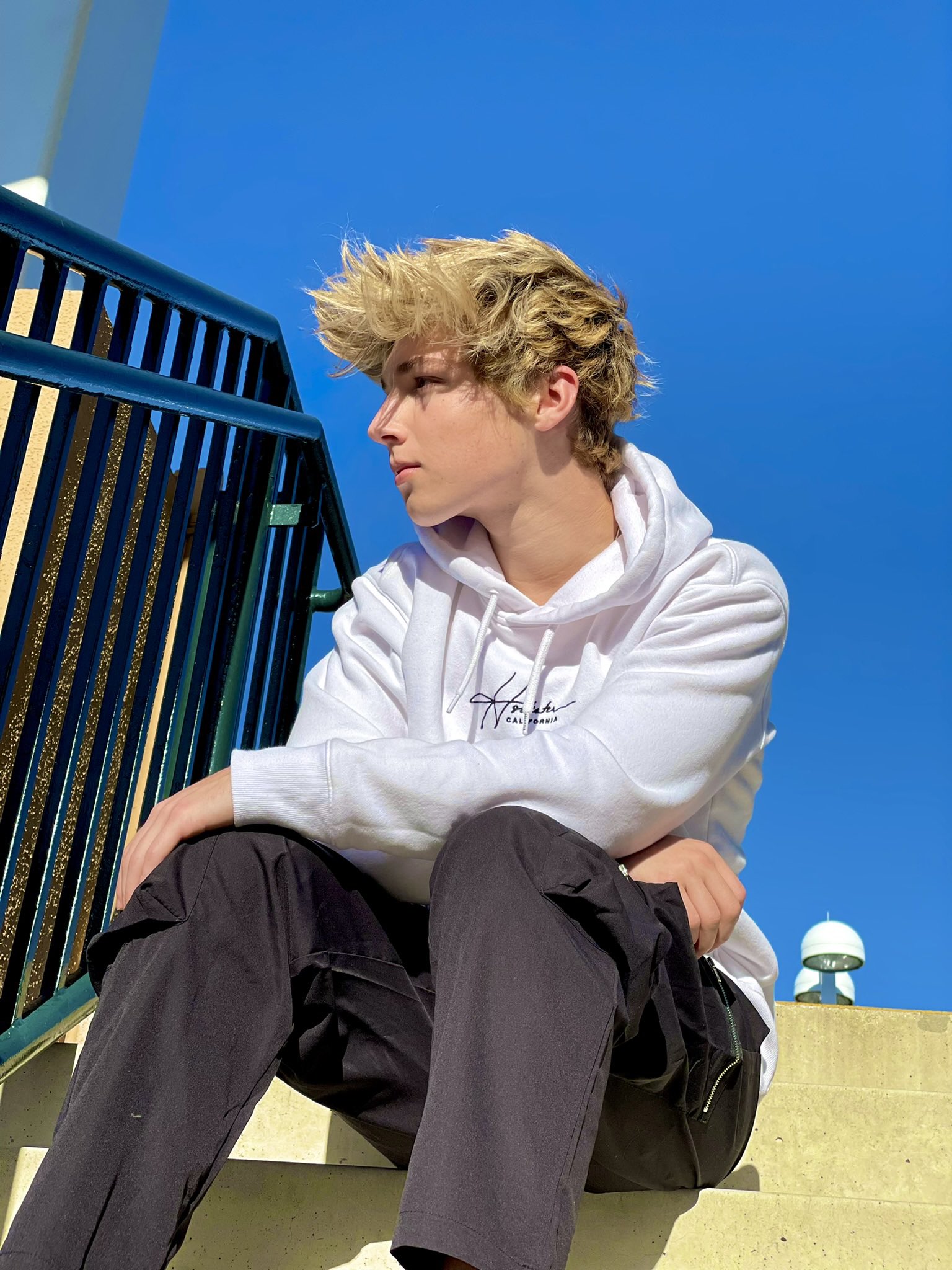 Dillon Ensor on Twitter: "Blonde for summer 🙏 https://t.co/7RsSZWjRfo" / Twitter