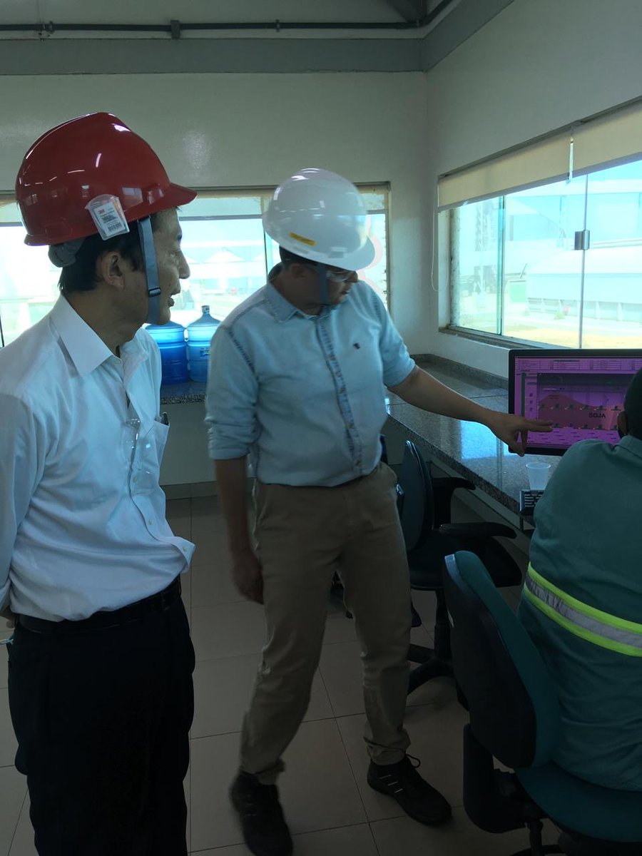 EmbJapao's tweet photo. Conhecendo fabrica da GRANOL na cidade de Porto Nacional. Estou sentindo potencial do setor agrícola do #Tocantins que é fruto do #PRODECER, um projeto de cooperação Japão-Brasil para transformar #Cerrado em uma grande região produtora de alimentos. https://t.co/Q9NvkaAKah