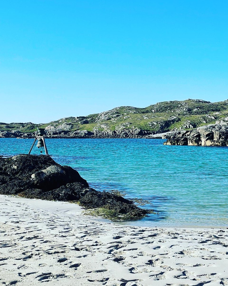 broadbayhouse's tweet photo. Gorgeous evening for a trip (and picnic tea) to Traigh Bhostadh (Bosta Beach) on the west coast of Lewis on the island of Great Bernera. Mounted on the far skerry is the Time and Tide Bell, one of several placed around the British coastline. #bostabeach #tideandtimebell https://t.co/RQUHnDEzYk